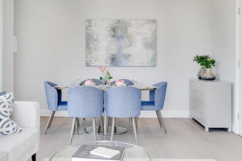 Dining Area (2)