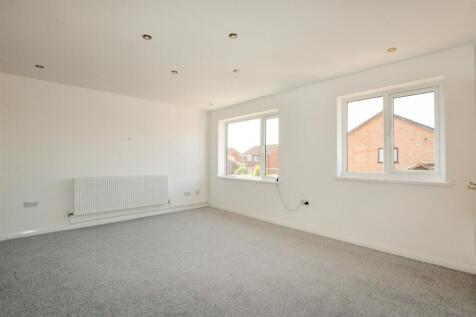 Living Room 1.jpg