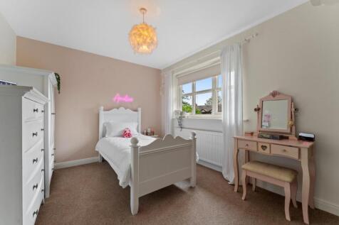 3 Westminster Drive17.jpg