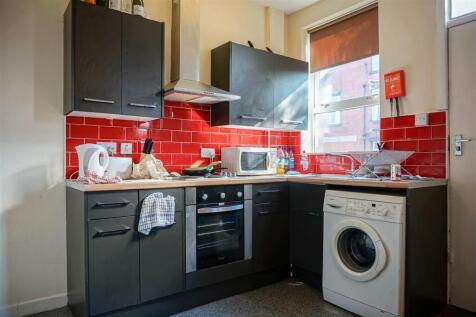 Graham Avenue, Leeds photo 4