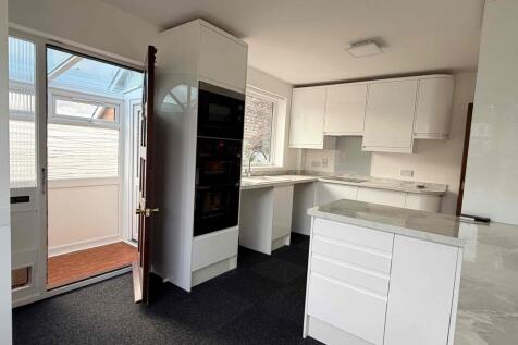 Abbot Road, Bury St.Edmunds, Suffolk, England, IP33 photo 4