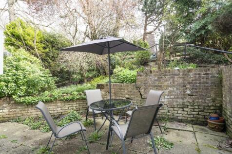 37 Great Brownings, London, SE21 7HP external 3.jp
