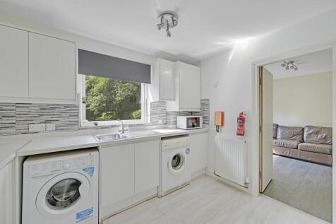 4-bed flat on Broomhall Road, Broomhall, Sheffield, £442/mo
