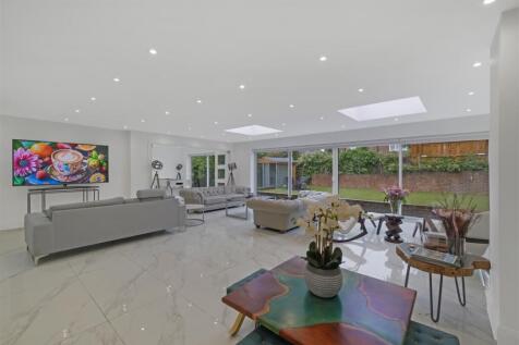 4 Sackville Close - HAQyNKXR4fDg4YXy33XC.jpg