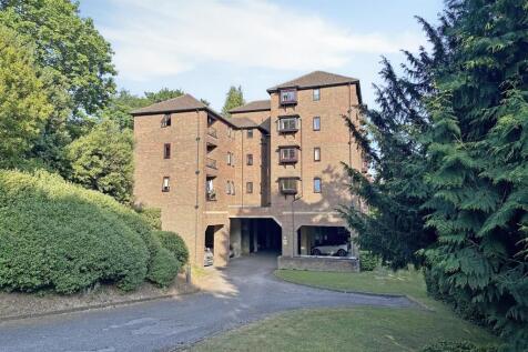 11 Holm Court 1.jpg
