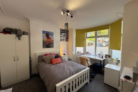 Rolleston Drive, Nottingham, Nottinghamshire, NG7 photo 3