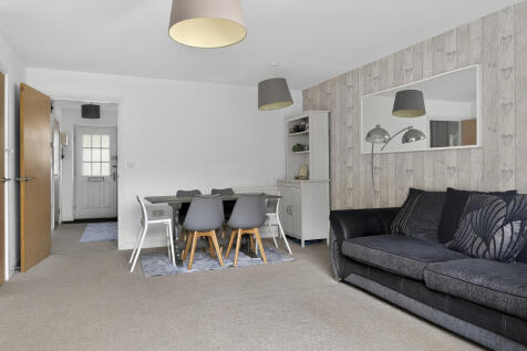 Sitting/Dining Room