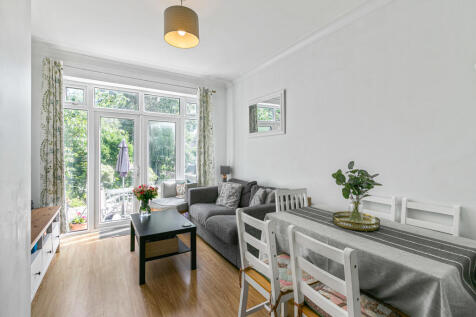 Reception/Kitchen