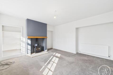 84 living room .jpg