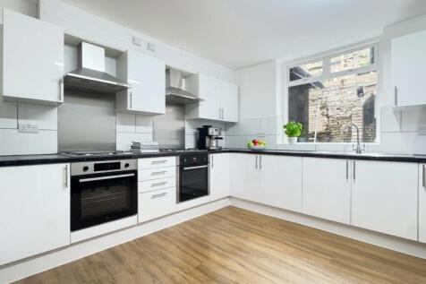 Brookhill Road, London photo 3