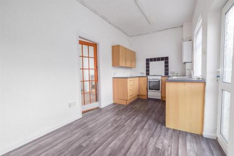 New Chester Road, Bromborough, Wirral photo 5