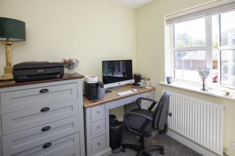 Bedroom/Study 