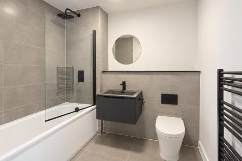 122 bathroom