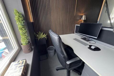 Office to rent Image 9