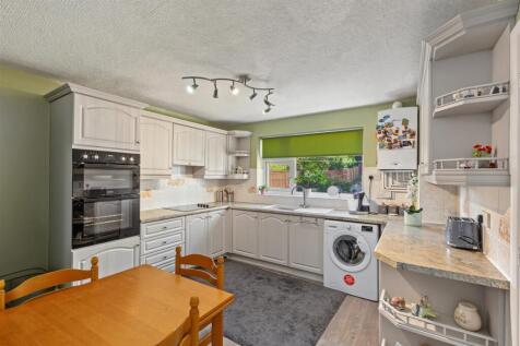Kitchen_4.jpeg