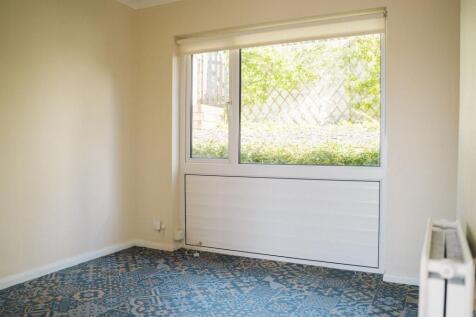 Ystafell Wely / Swyddfa / Bedroom / Study