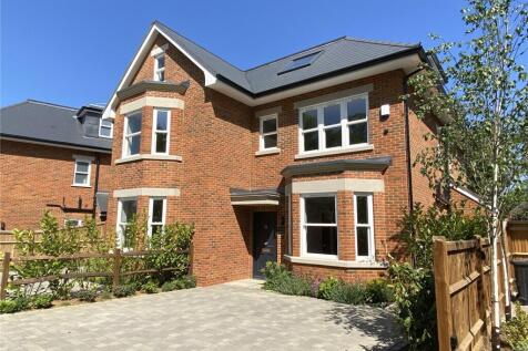 Weybridge, KT13 - property photo