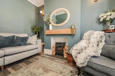 56 Folkestone Road, Baffins-PorticoMarketing-SoldB