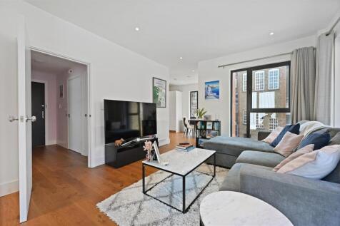 AR - Dauphine House9.JPG