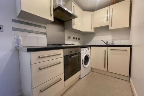 Garlands Road, Redhill, Surrey, RH1 photo 4