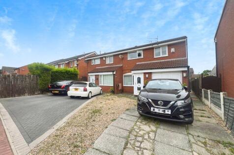 Bury, BL9 - property photo
