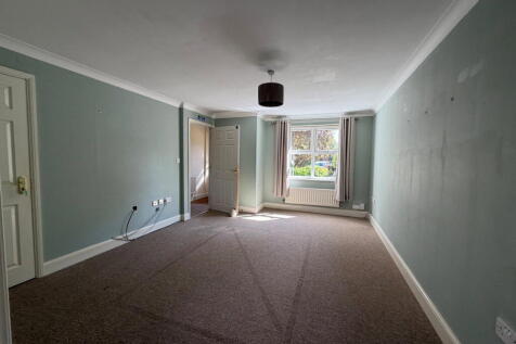 Leonardslee Crescent, Newbury, RG14 2FB photo 3