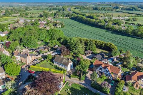 8647487-exterior0...