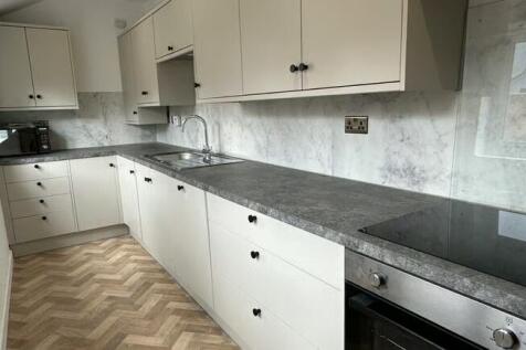 All Ensuites // Arboretum View // 5 Bed // August 2027 photo 3