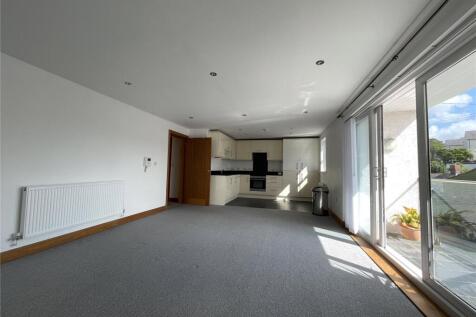 Lounge / Kitchen