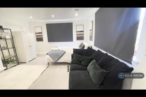 Annex Studio £1250