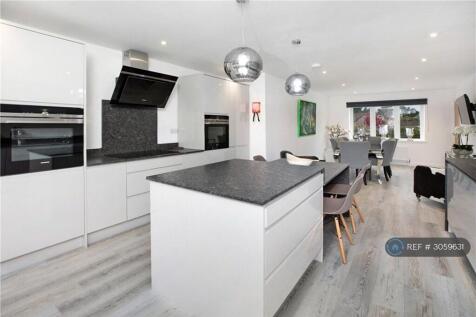 Rosebarn Avenue, Exeter, EX4 photo 3
