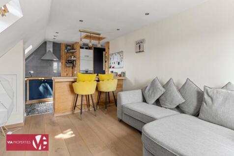 10 Portland Court Brocket Road Hoddesdon via properties estate l