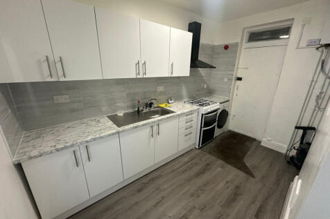 Two Bedroom Flat ¿ Bristol Road, Selly Oak, Bir