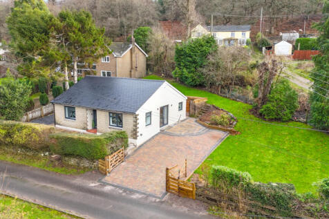 IMMACULATE TWO-DOUBLE BEDROOM DETACHED BUNGALOW W