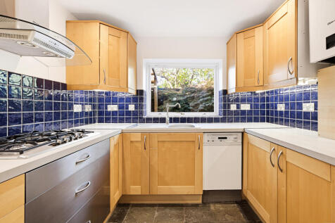 Enfield Road, Brentford, Greater London, TW8 photo 3