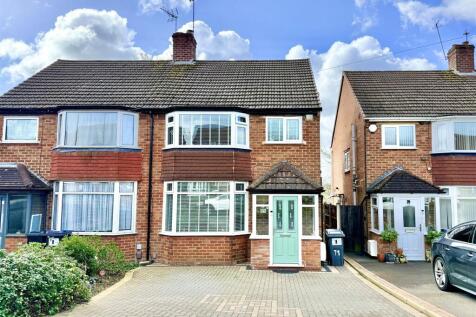 71 mayswood Grove front image 2 .jpg