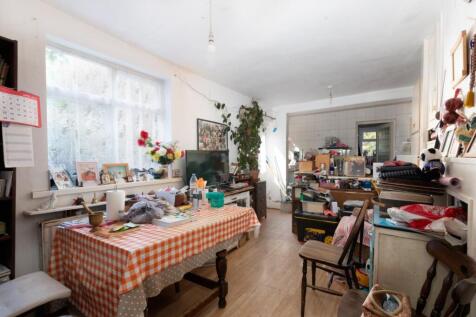 Thornton Avenue 5 W4 PH6.jpg