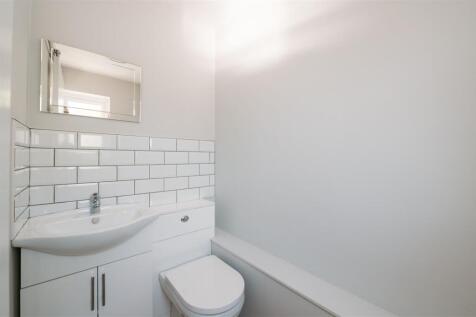 6 Meadow Way, Hitchin-12.jpg