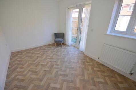 Bytham Close, Scartho Top, Grimsby, DN33 photo 5