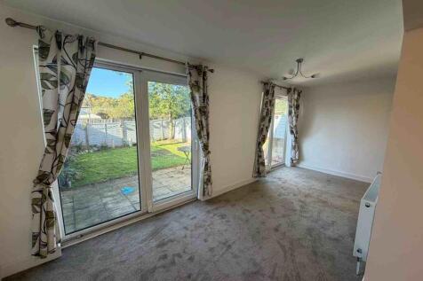 Chichester Drive photo 4