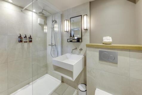 Homestead En Suite Shower