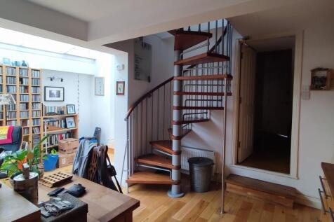 stairscase kitche...
