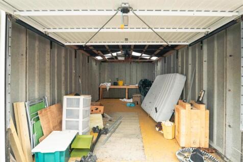 Park Avenue Lock Up Garage (3 of 6).jpg