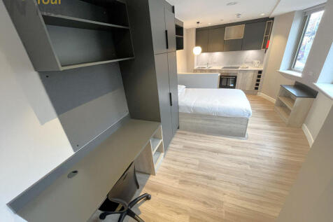 Premium studio midfloor, Briggate Studios,  Leeds, LS1 6AA photo 4