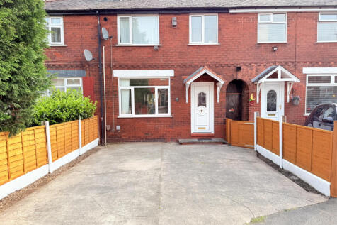 Three bedroomed mid terrace for sale with No Vend