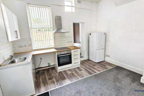 Kitchen/ living
