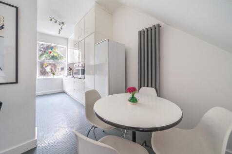 1359907-9-68de937...