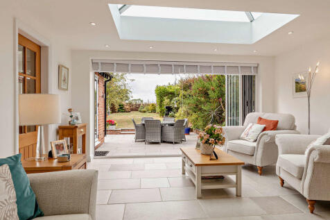 Sitting Room/Orangery