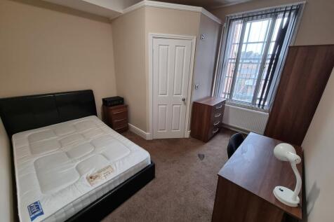 Flat 2, 4-6 Victoria Terrace photo 3