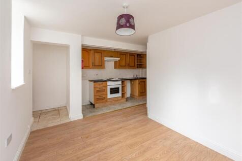 Jackanory Cottage-living kitchen1.jpg